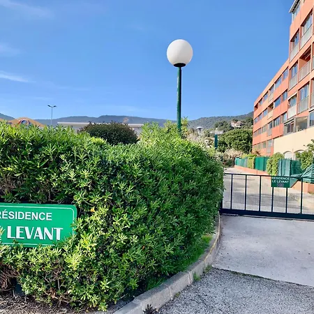 Appartement Centre-ville Du Lavandou 350 M De La Le Lavandou