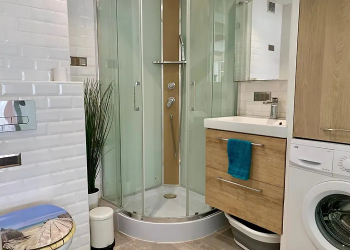 Centre-ville Du Lavandou 350 M De La Apartment *